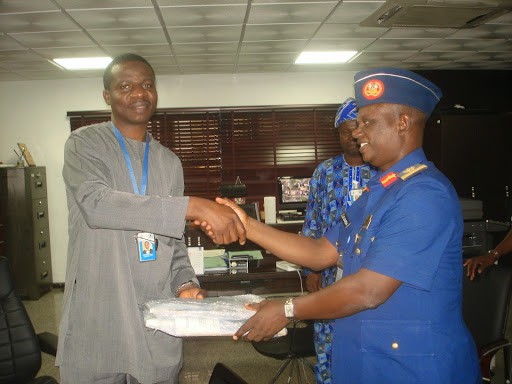 (L-r): Engr. Ibrahim Abdulsalam, managing director, Nigeria Airspace Management Agency (NAMA), and Comdr. Bello Garba, director, Air Traffic Services, Nigerian Air Force (NAF), during a visit at NAMA headquarters… recently.